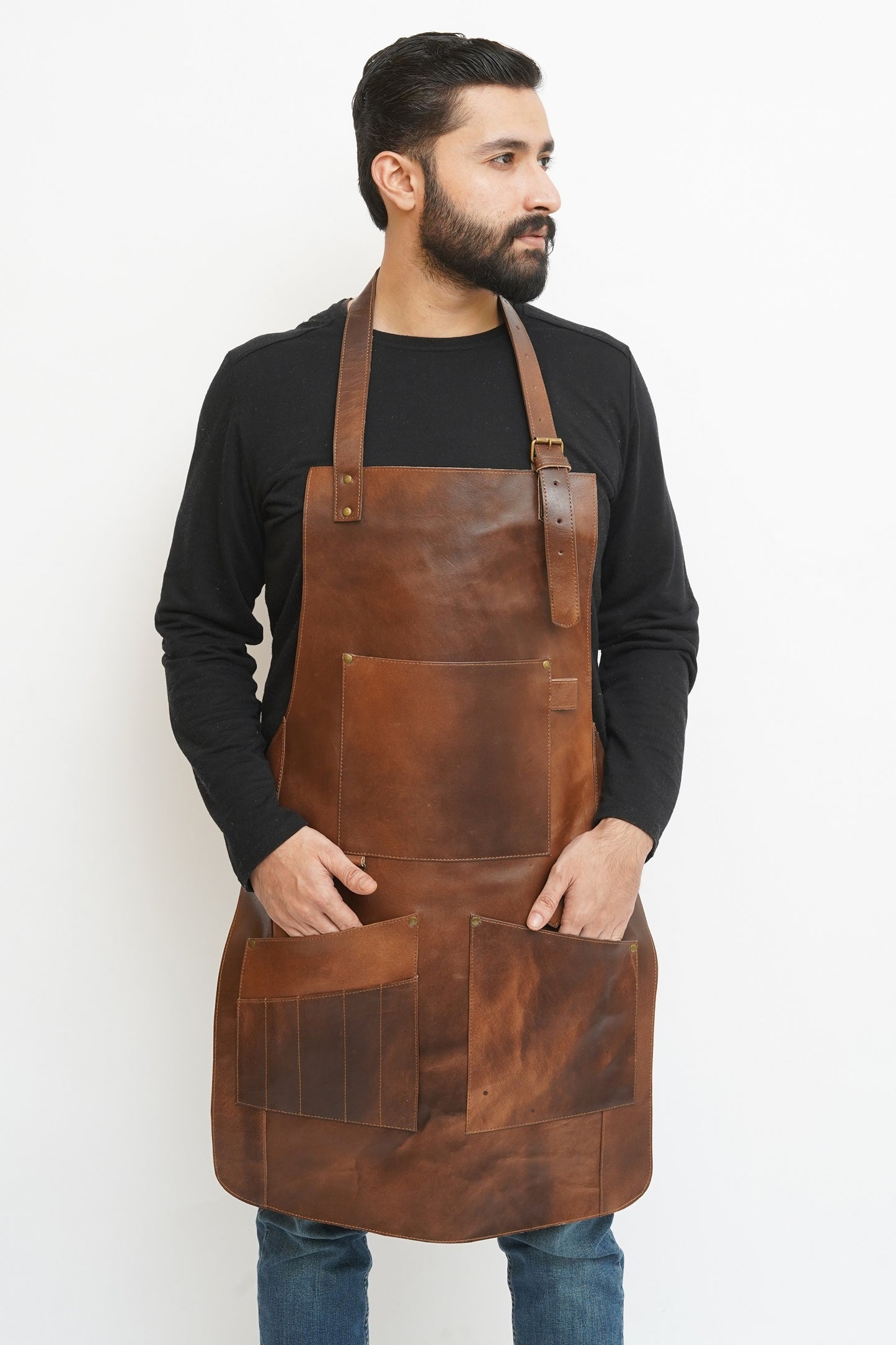 brown leather apron woodworking, woodworkers leather apron​, best leather woodworking apron​, best apron for woodworking​, best woodworking apron, shop aprons for woodworkers