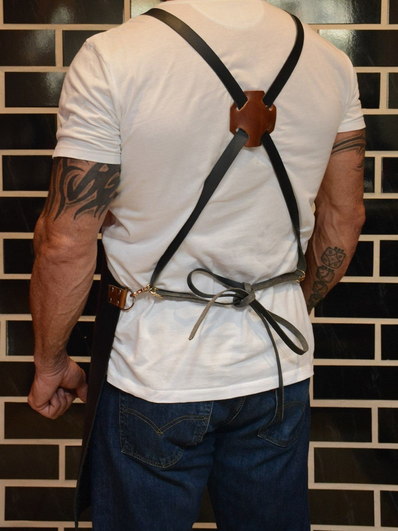 bartender leather apron, leather bartender apron, leather apron for bartender